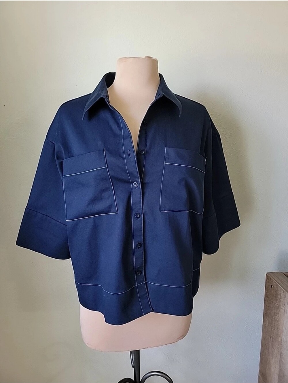 Chicos Blue Classic Navy Blue Short Sleeve BoxyTop - Picture 2 of 14